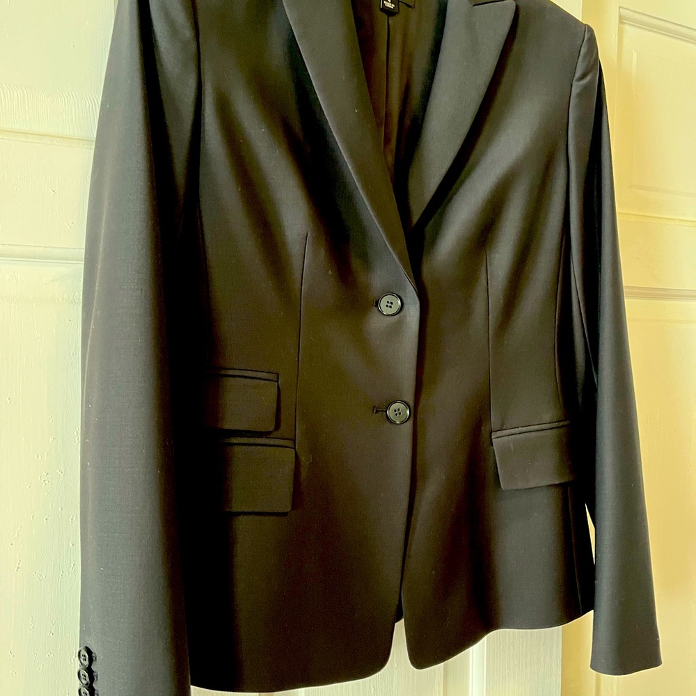 Vintage Ann Taylor black blazer.